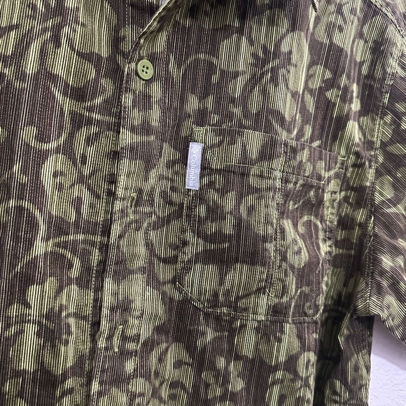 Columbia Shirt Mens Medium Green Corduroy Floral Camp Outdoors Short Sleeve NWOT - Picture 2 of 7